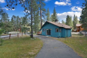 DoorMat Vacation Rentals - Chipmunk Cottage, Walk to Boulder Bay Park!